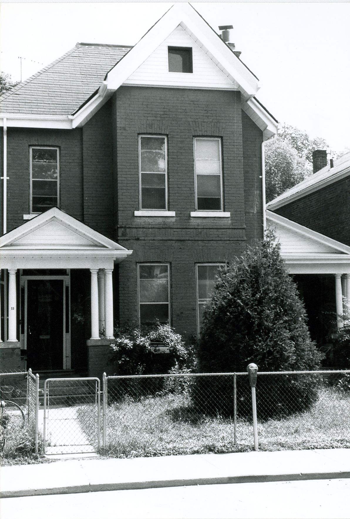 15 Ross Street