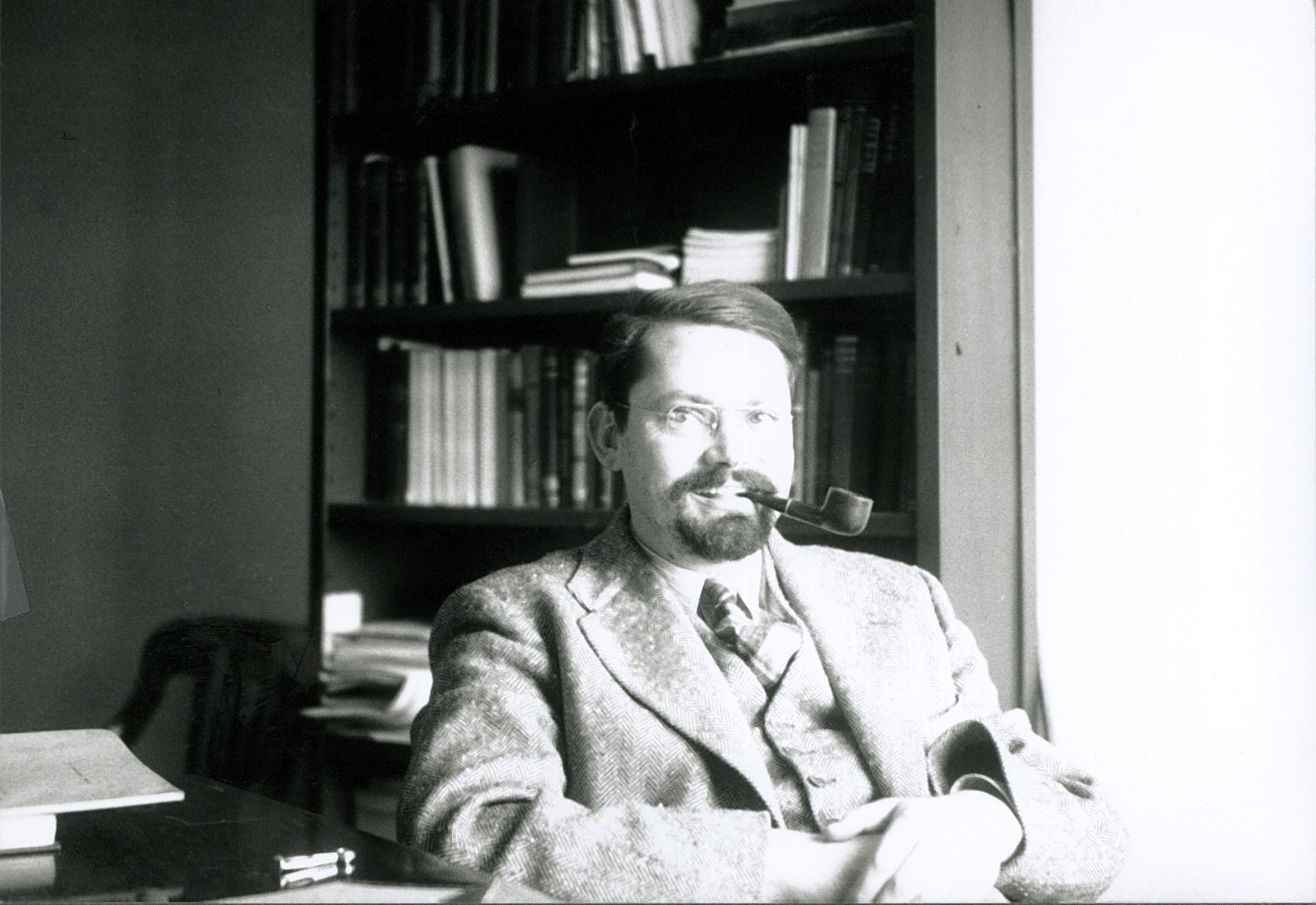 R.E. Williamson R.E. Williamson